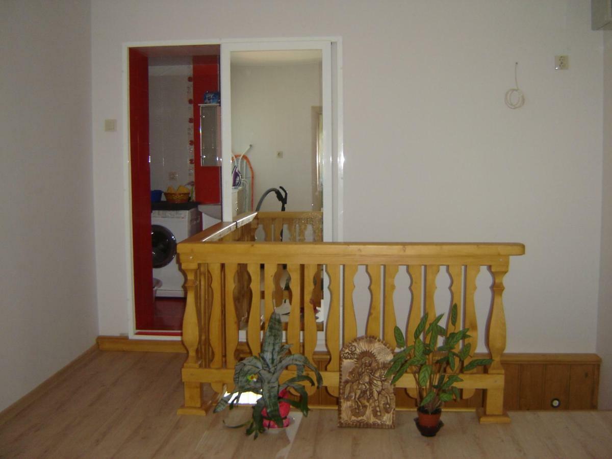 Rose Valley Guest House 卡赞勒克 外观 照片